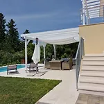 Mit Pool By Interhome